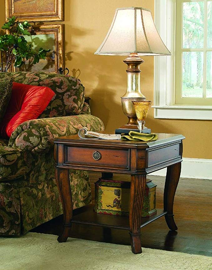 Hooker Furniture Brookhaven Wood Top End Table in Clear Cherry